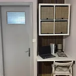 Dream House Корони